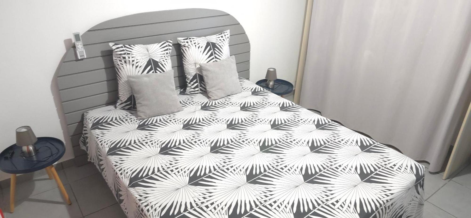 Maison Laurencia - Appartement De L'Etage Сен-Ан Екстериор снимка